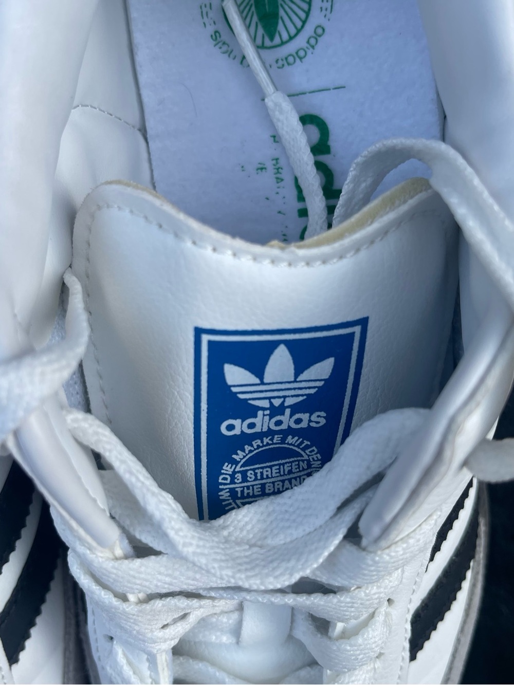 Adidas Samba Men’s White & Black Classic Sneakers 7 - Picture 7 of 8